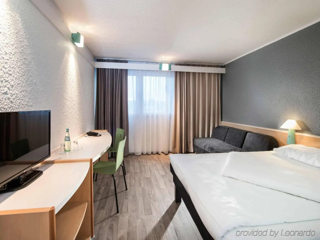 ibis Dortmund West