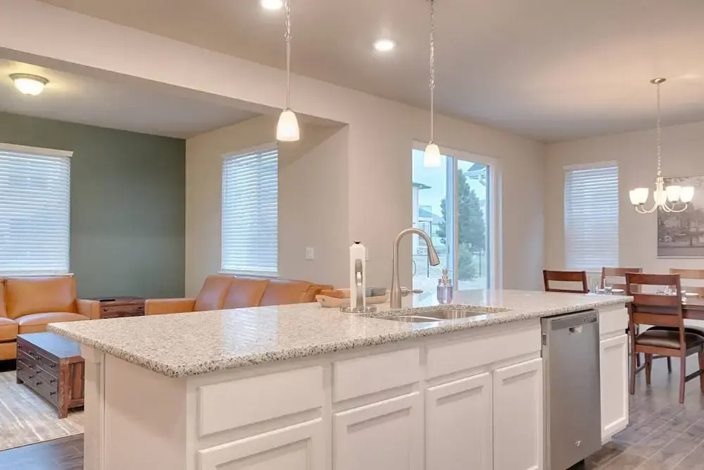 3BR Mtn Viewsluxury Townhomecentral Locationac