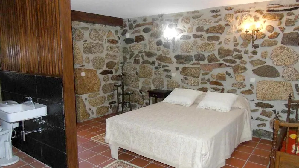House with 3 Bedrooms in Fermil, Santa Tecla de Basto, with Pool Access, Enclosed Garden And Wifi