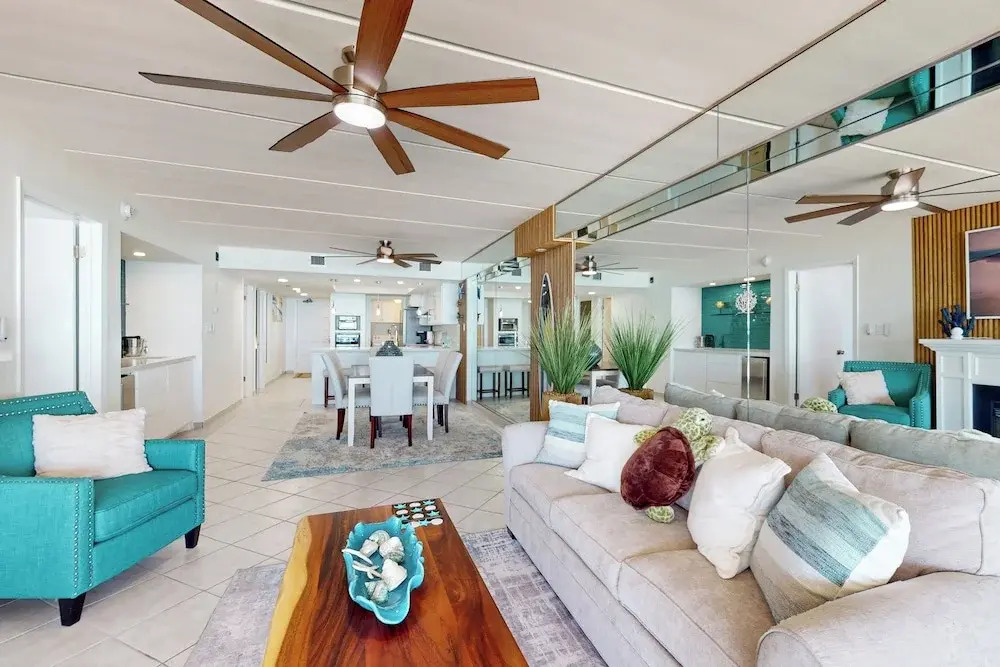 Beachfront 2BR on 10th Fl: Suntide III - Unit 1004