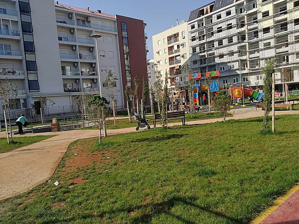 Naki apartmani