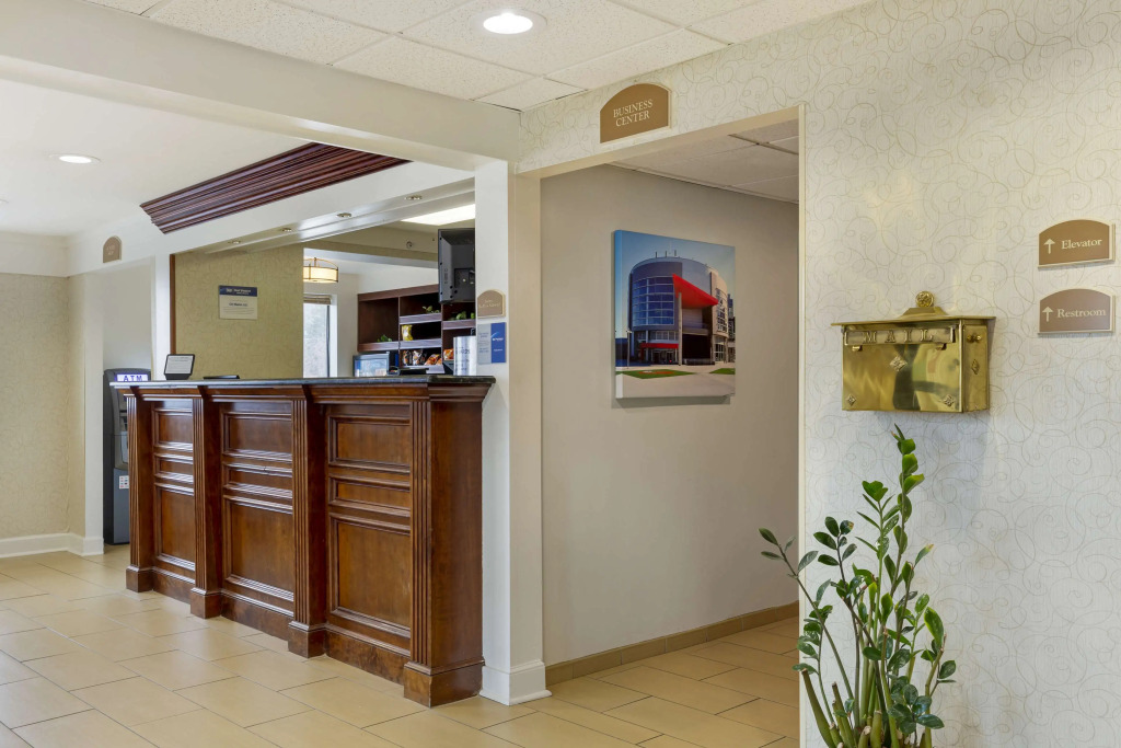 Best Western The Inn at Sharon - Foxboro