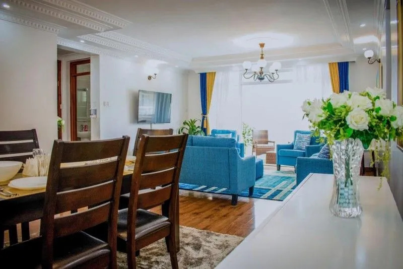Luxel Suites by Homes by Della