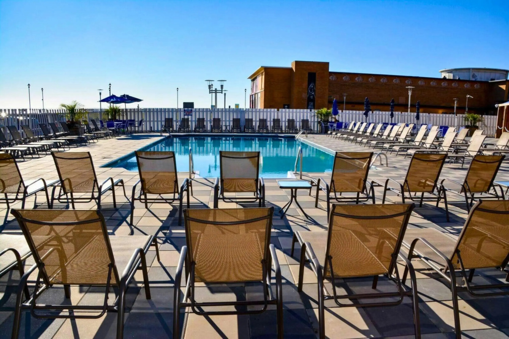 Berkeley Oceanfront Hotel