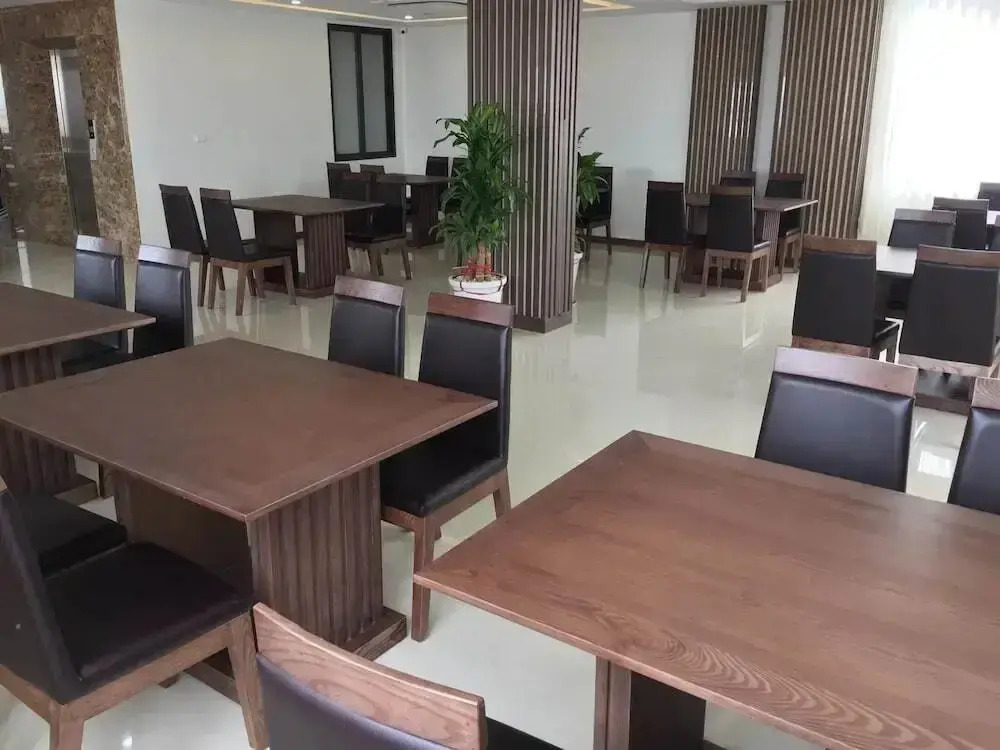 Hoa Viên Hotel