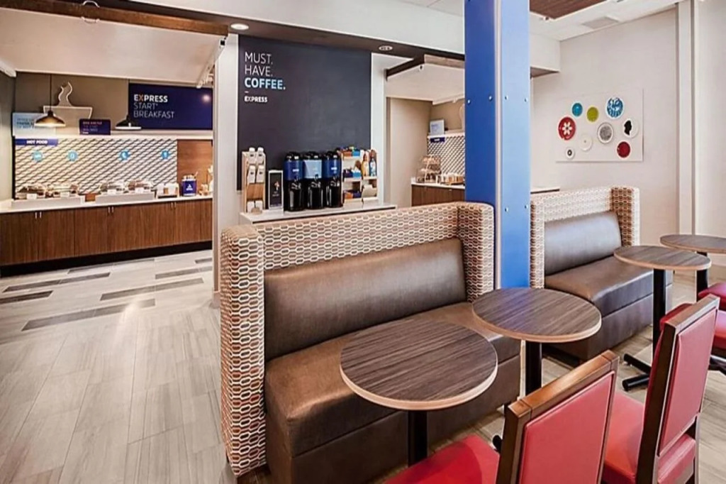 Holiday Inn Express & Suites - Cedar Springs - Grand Rapids N by IHG