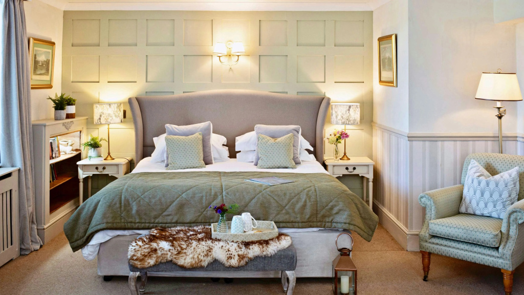 Burleigh Court Cotswols