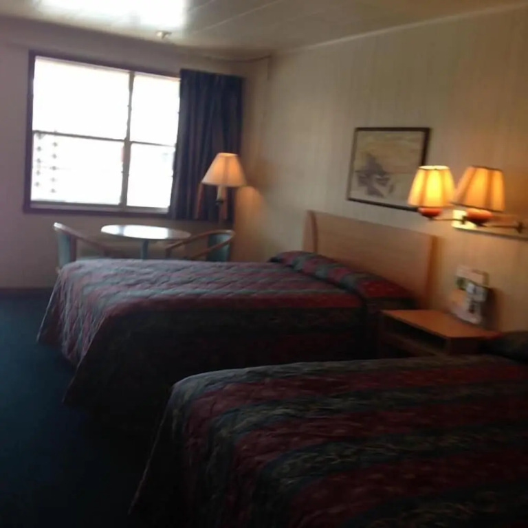 Royal Inn
