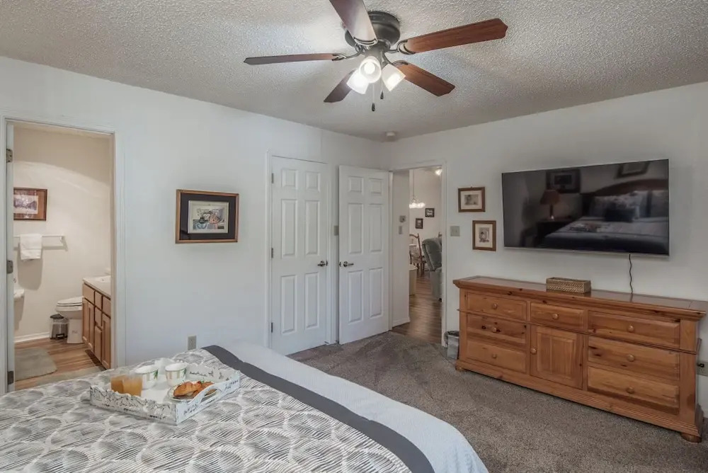 Season 4 Art by Ruidoso Vacation Rentals
