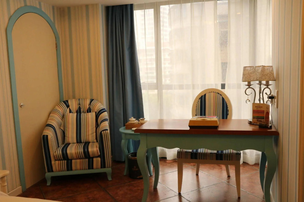 Shi Ji Huan Dao Hotel