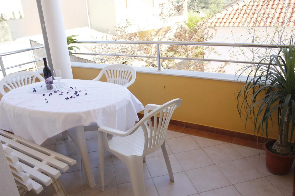 Mediterraneo - With own Parking Space - A2