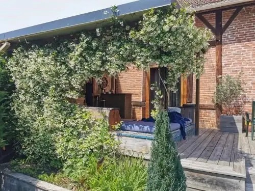 Surfworx Lodge