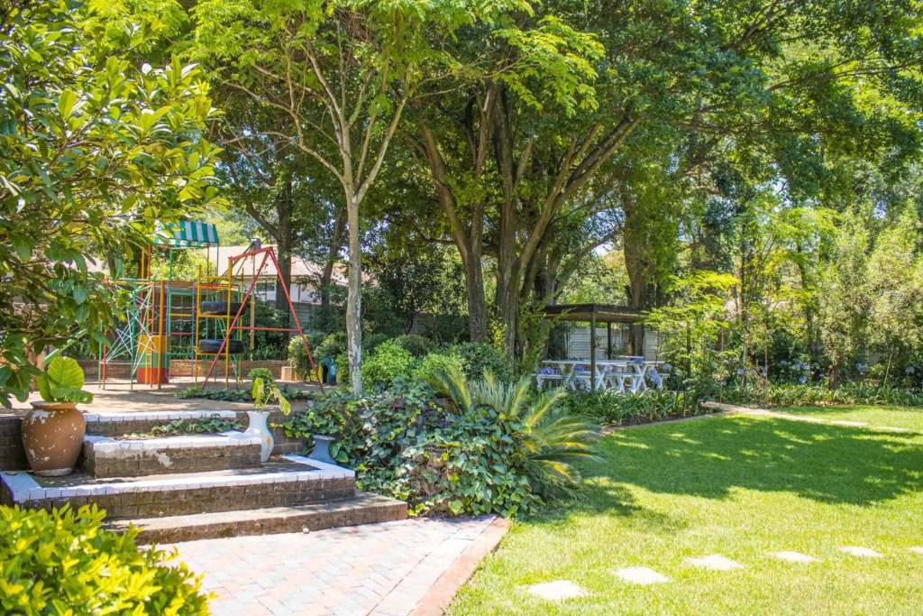 Hutten Heights Lodge by Ilawu
