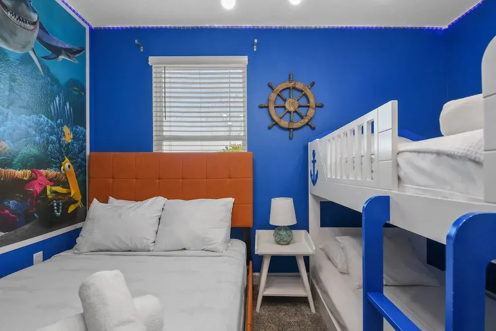 Lake View Cozy Home w/ Pool & Games Near Disney