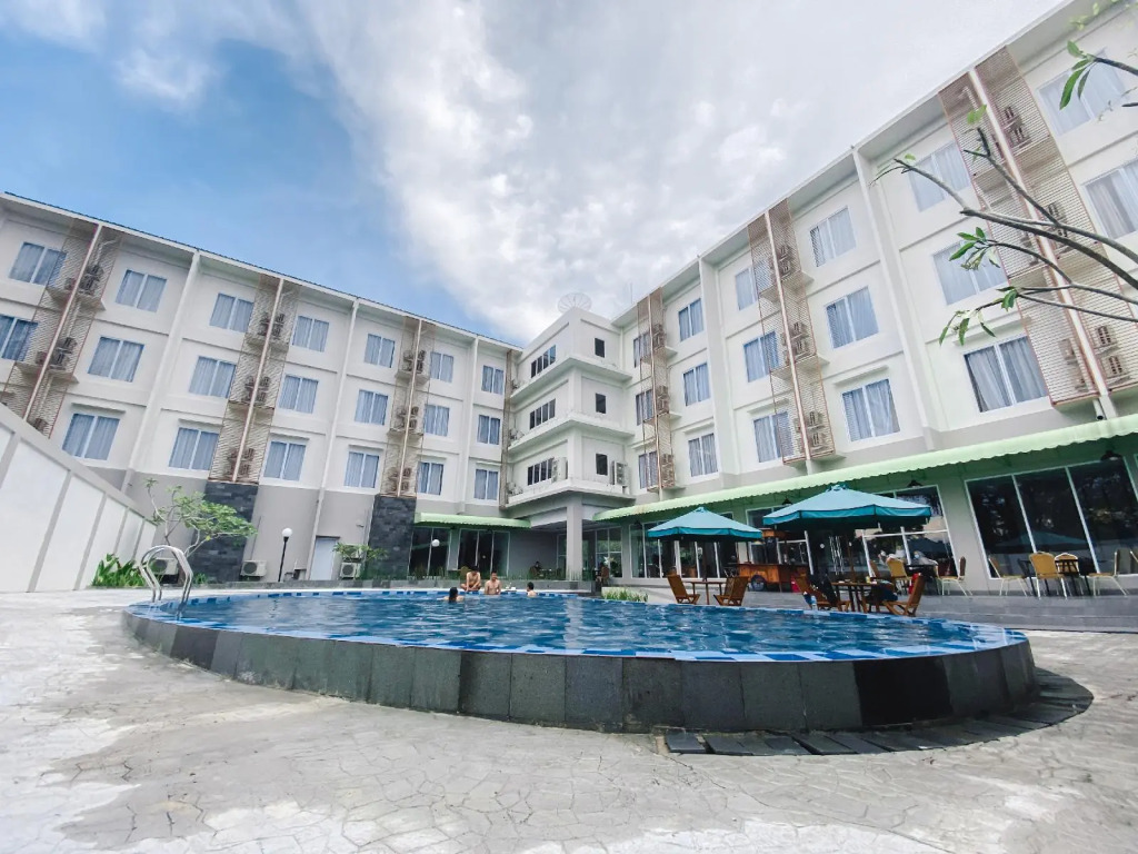 Patra Dumai Hotel