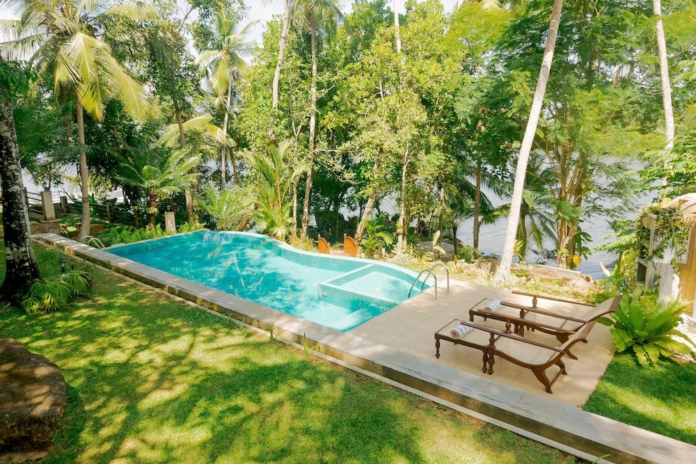 Villa Birdlake
