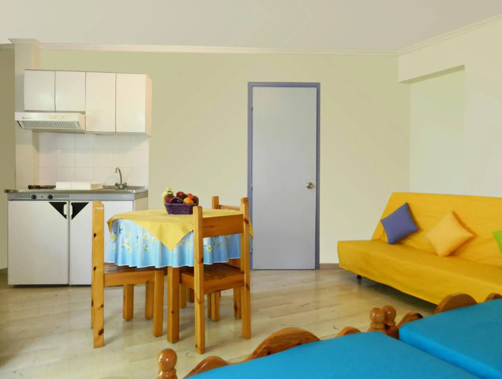 Anemos Studios & Apartments