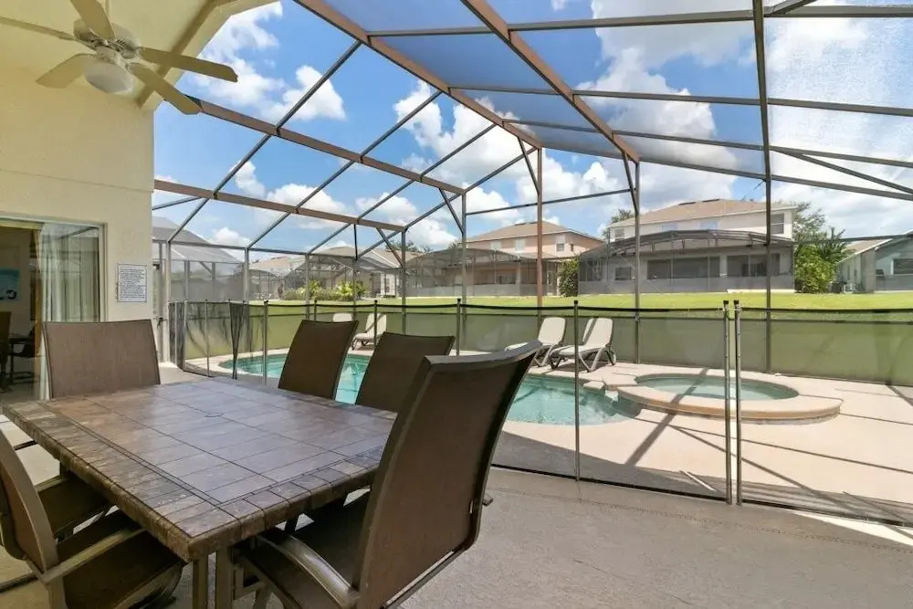 Gated 4 Bed With Pool And Spa Close To Disney 4 Bedroom Villa