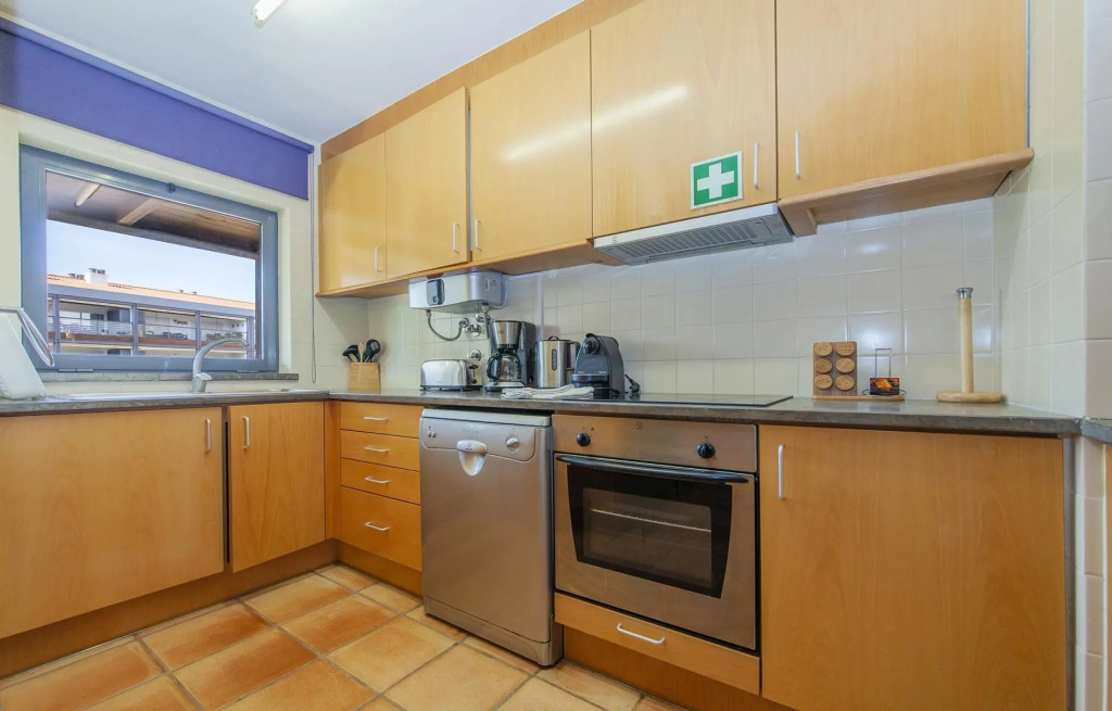 B39 - Marina Hill Apartment