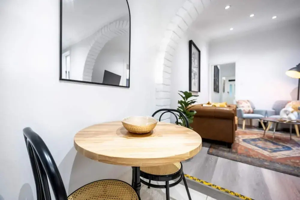Contemporary 2-bed House in Trendy Enmore
