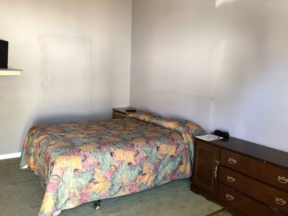 Bluebird Motel
