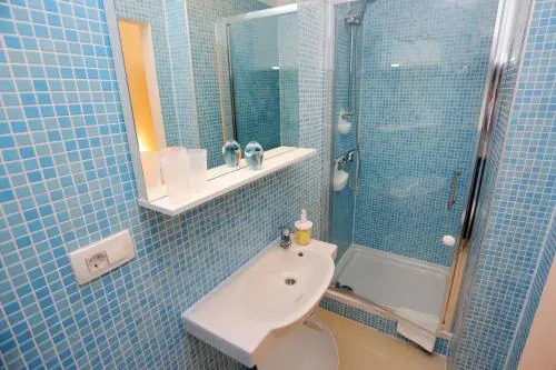 Strawberry Apartment