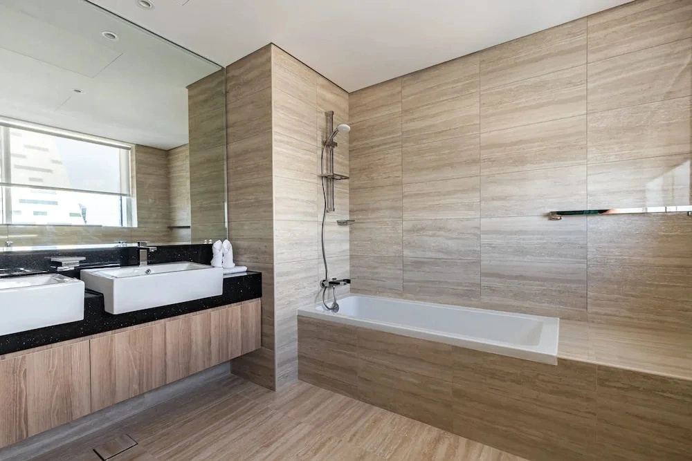 New Luxury Penthouse With Sea, Canal and Burj View