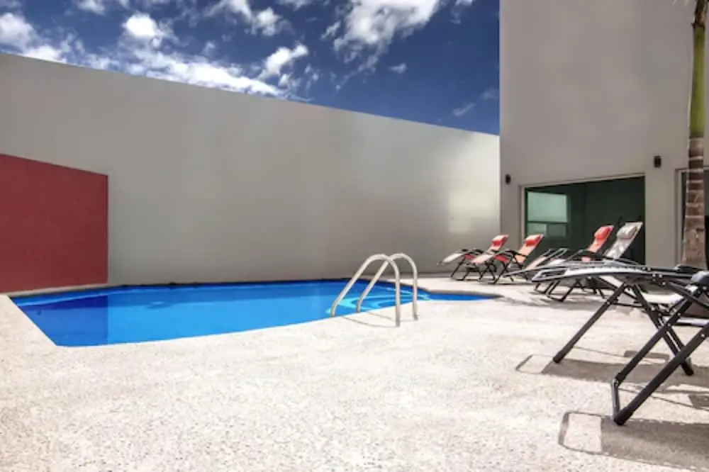 MBM Red Sun Hotel