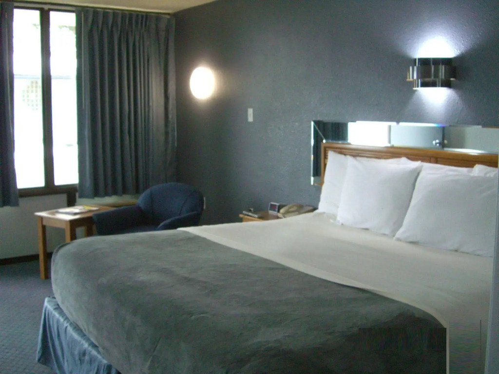 Quails Nest Inn & Suites