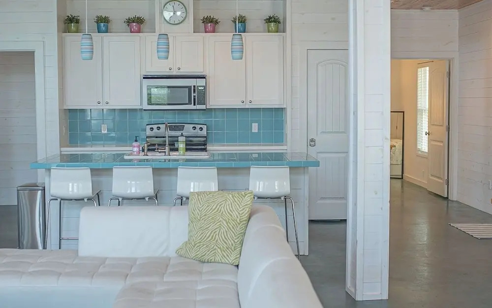 RePhil CanTina - 3 Br Home