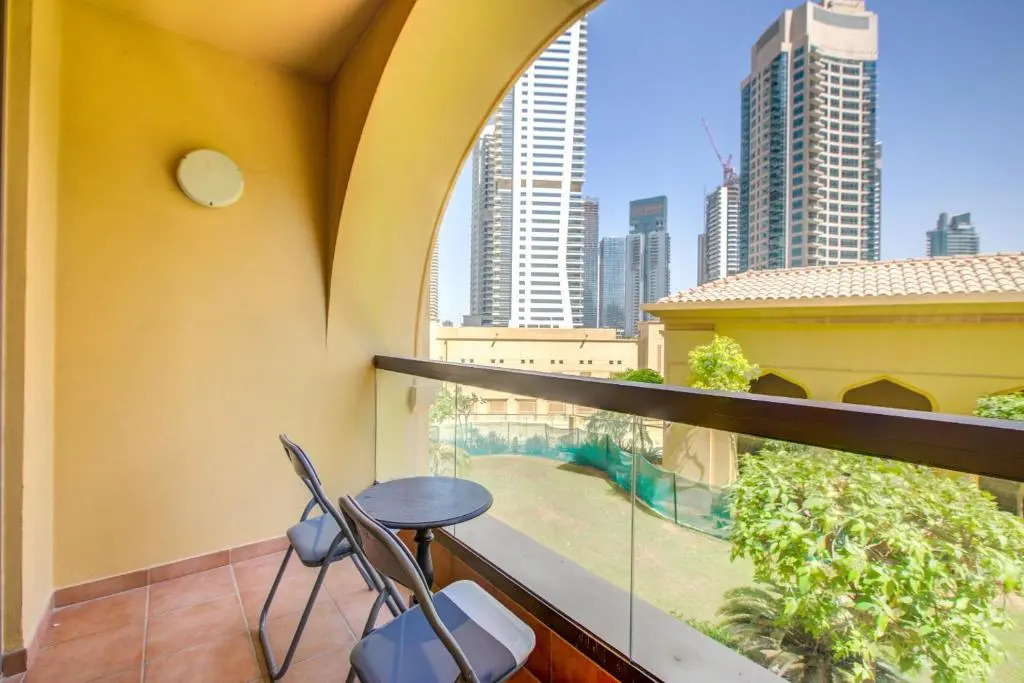 2BR Apartment with Beach Access in Murjan 5 JBR Walk