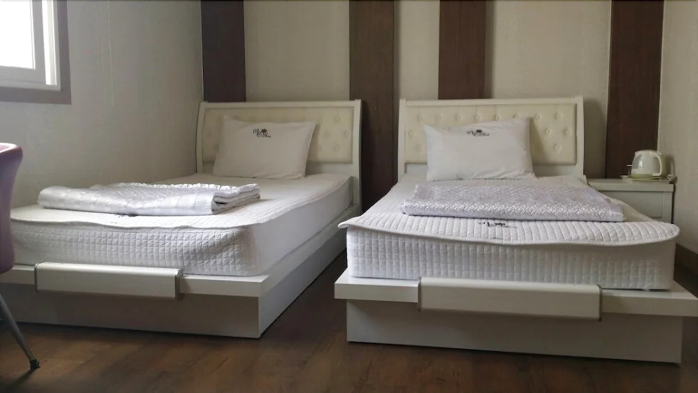 Raon Hotel