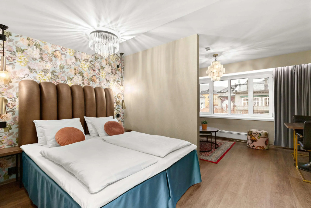 Ole Bull, Best Western Signature Collection