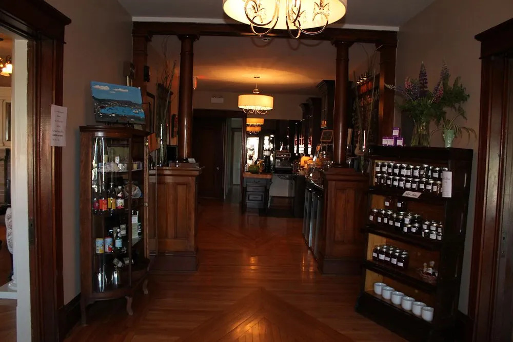 AUBERGE inn thyme