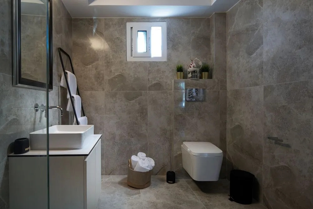 Olenia Luxury Apartments 4