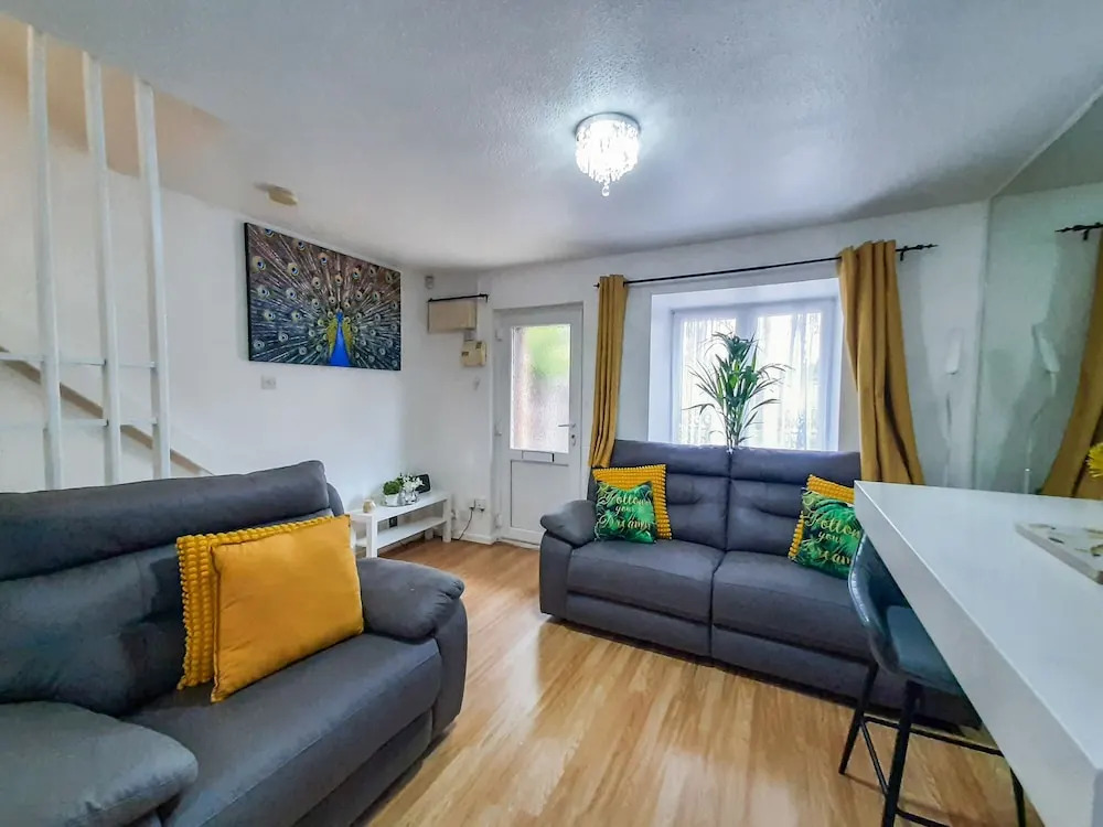 I Luv London Too! 1bed Stunnin Home Sleeps 3!