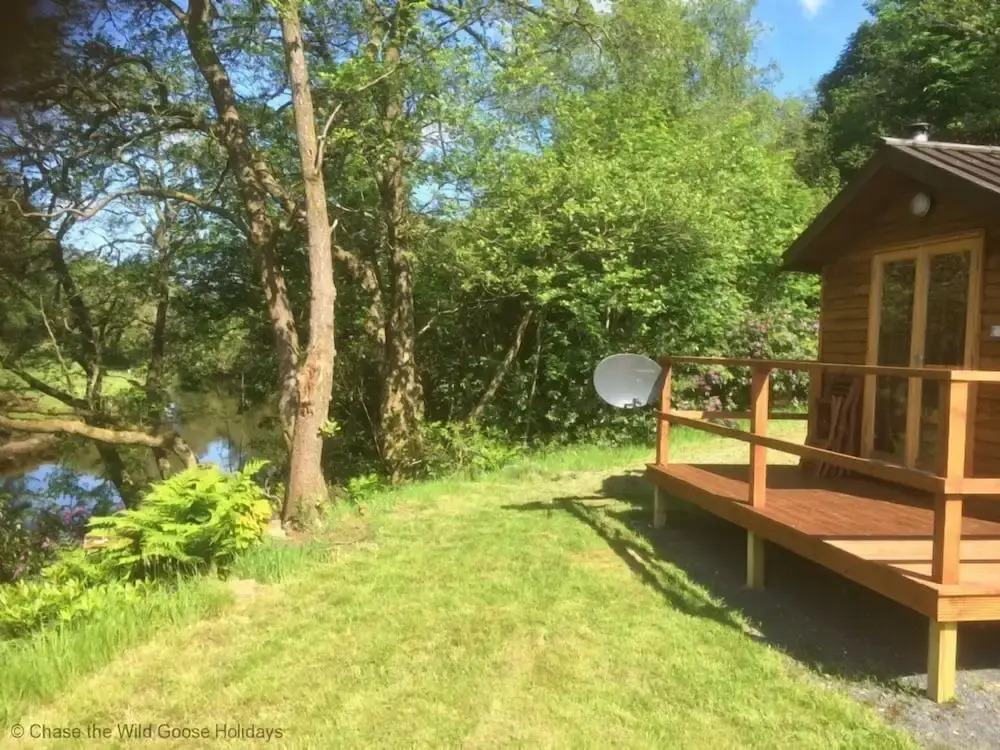 Rashfield Sheilings - Romantic Riverside Lodges near Dunoon & Pucks Glen