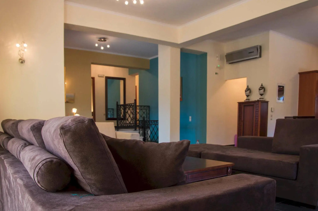 Leone Luxury Villas