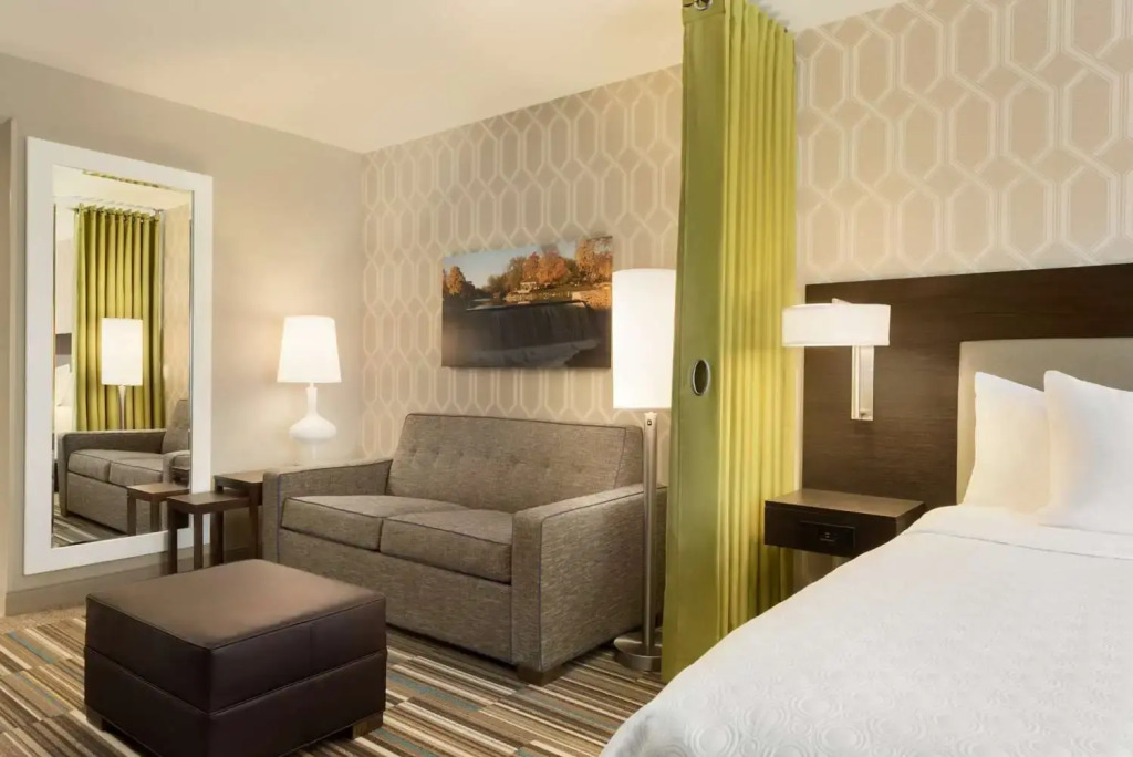 Home2 Suites By Hilton Menomonee Falls Milwaukee