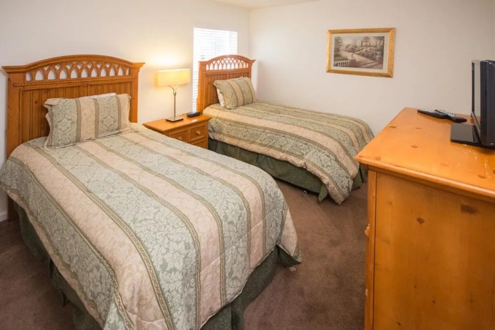 Windsor Hills 7788