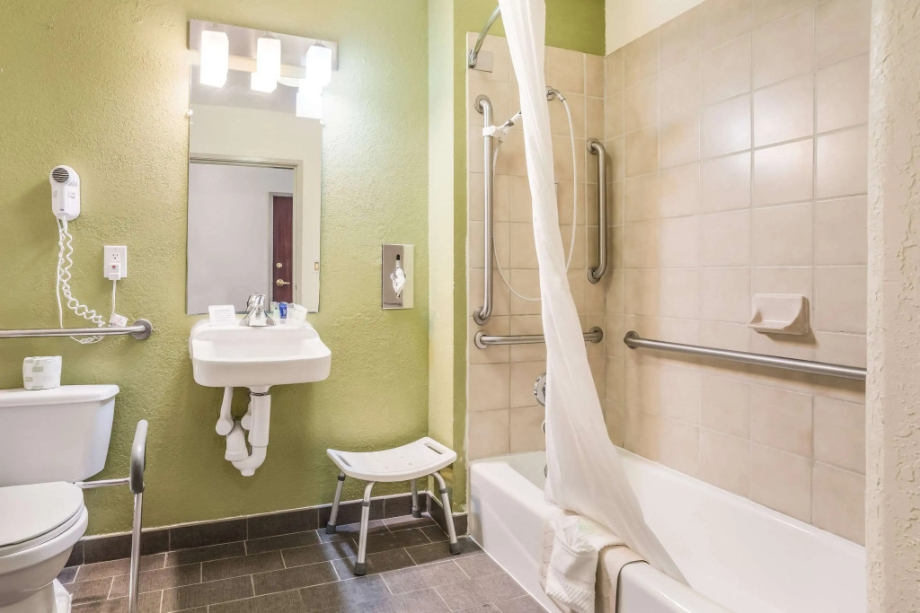 Sleep Inn & Suites Jacksonville near Camp Lejeune