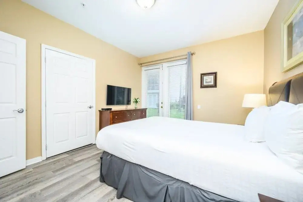Beautiful Townhome, Vista Cay Resort Direct - 4010