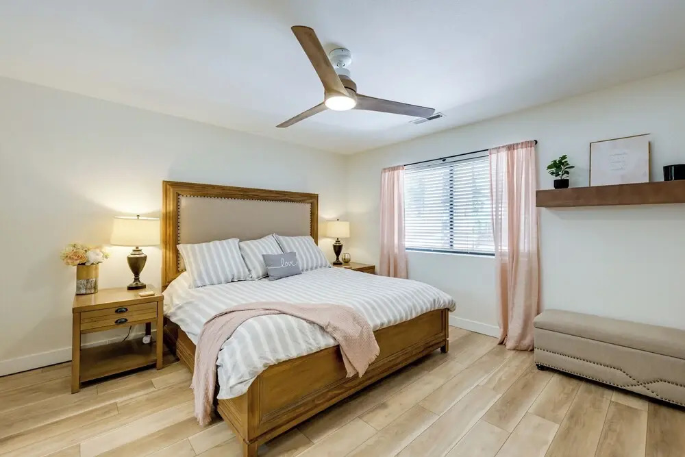 Stylish Flagstaff Hideaway w/ Hot Tub & Fire Pit!