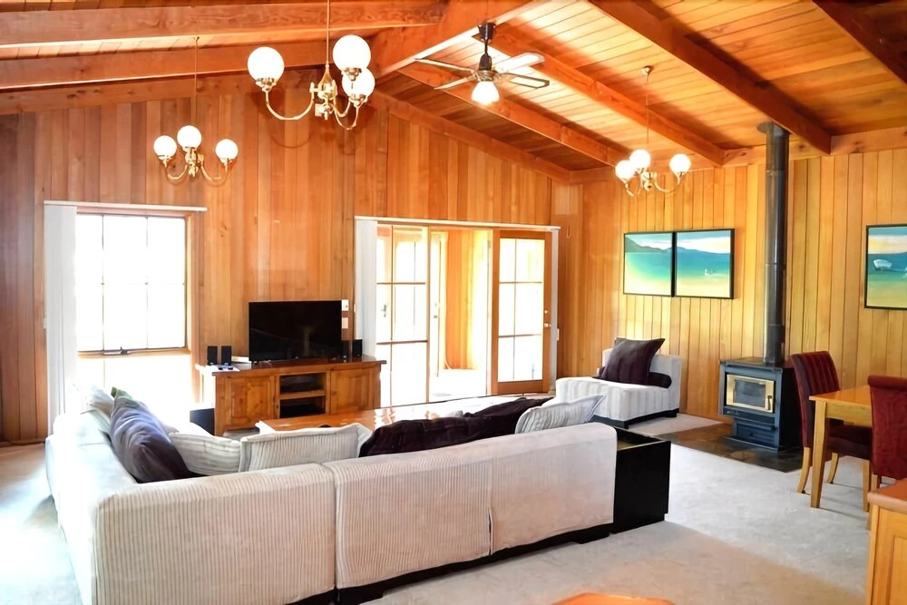 Lisieux - Country Style Family Retreat
