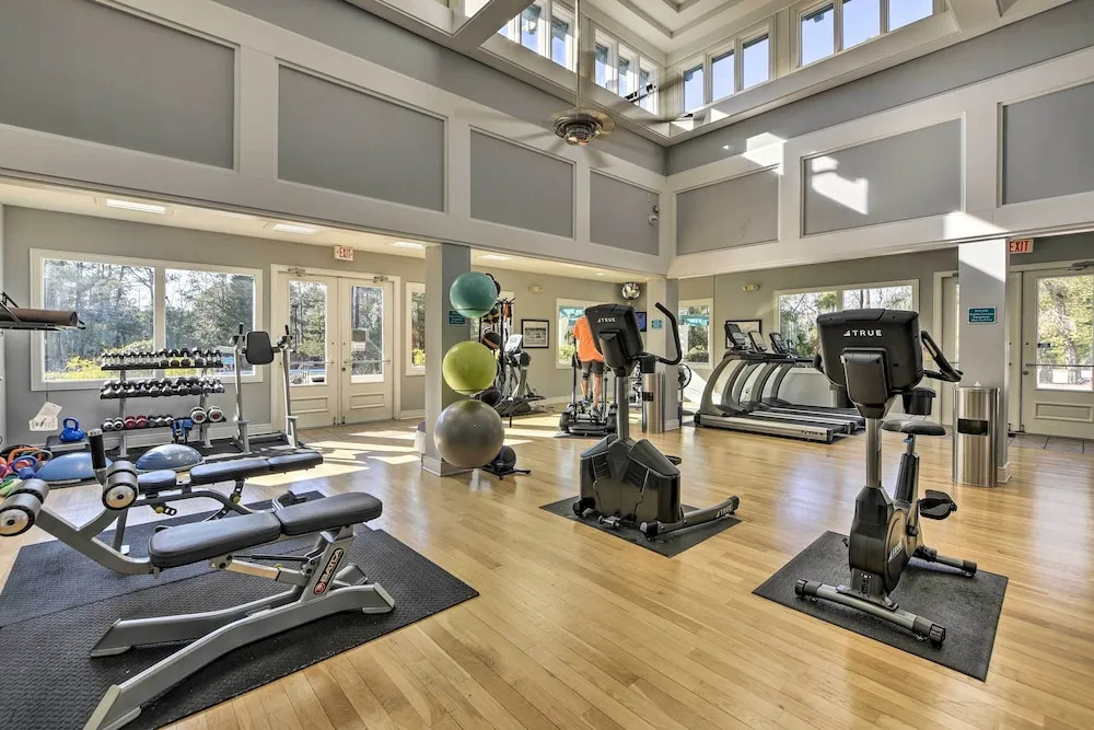 4 Mi to Ocean: Golf Resort Condo in N Myrtle Beach