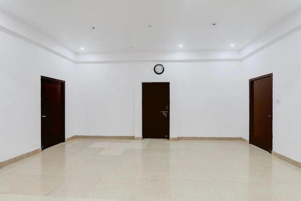 Super Deluxe Hotel Munshipuliya Vibrant