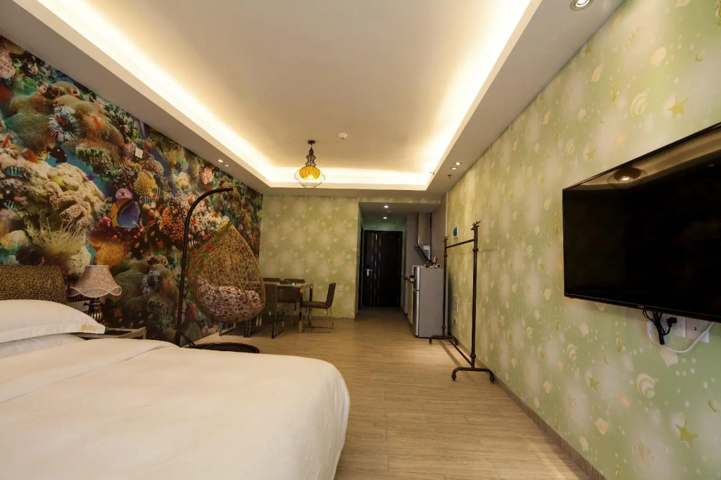 Chimelong LOVE Theme Apartment