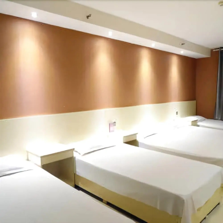 Hongchibo Hot Spring Hotel (Kaifeng Baogongci Branch)
