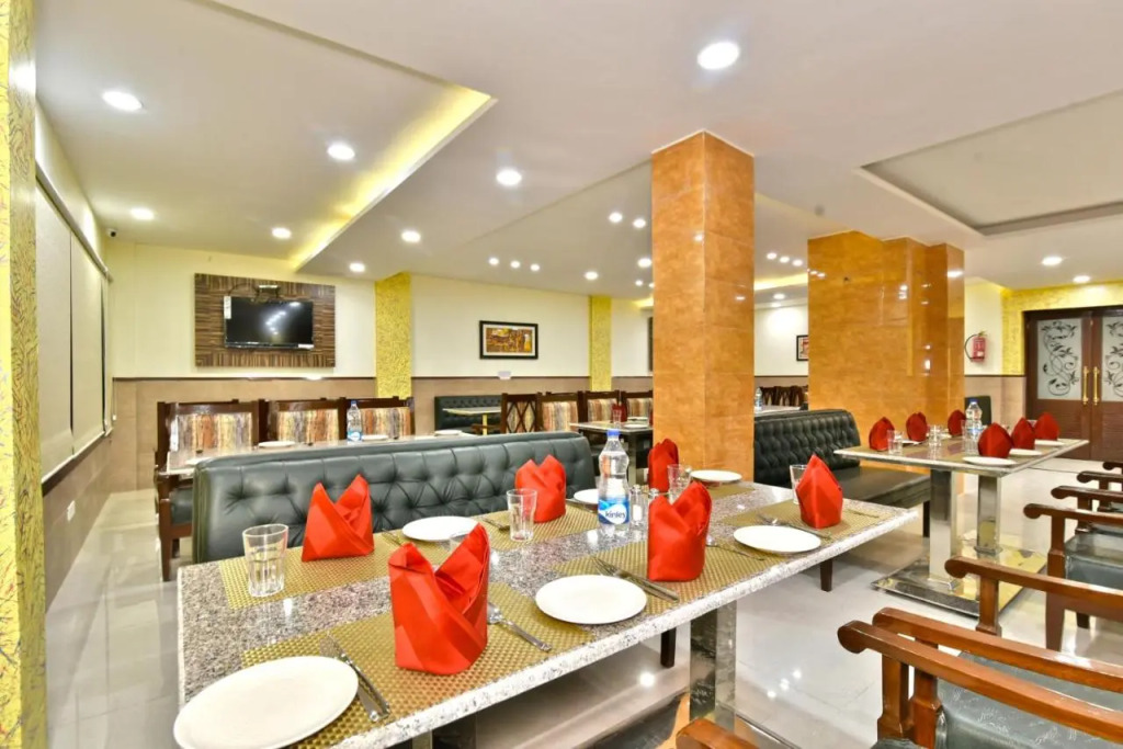 Hotel Comfort Court