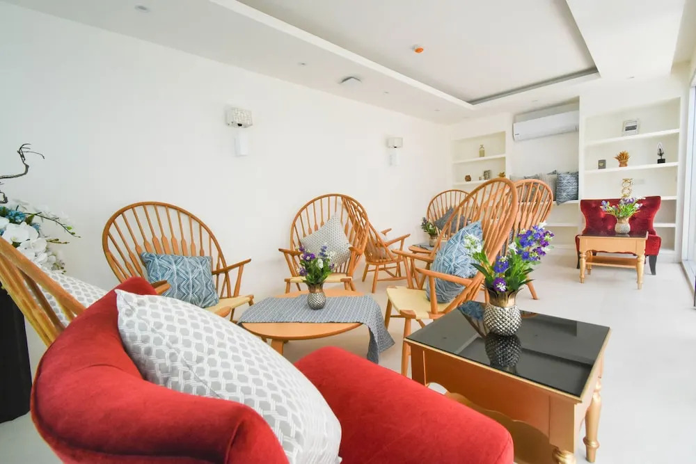 The Aristo Seaview Patong